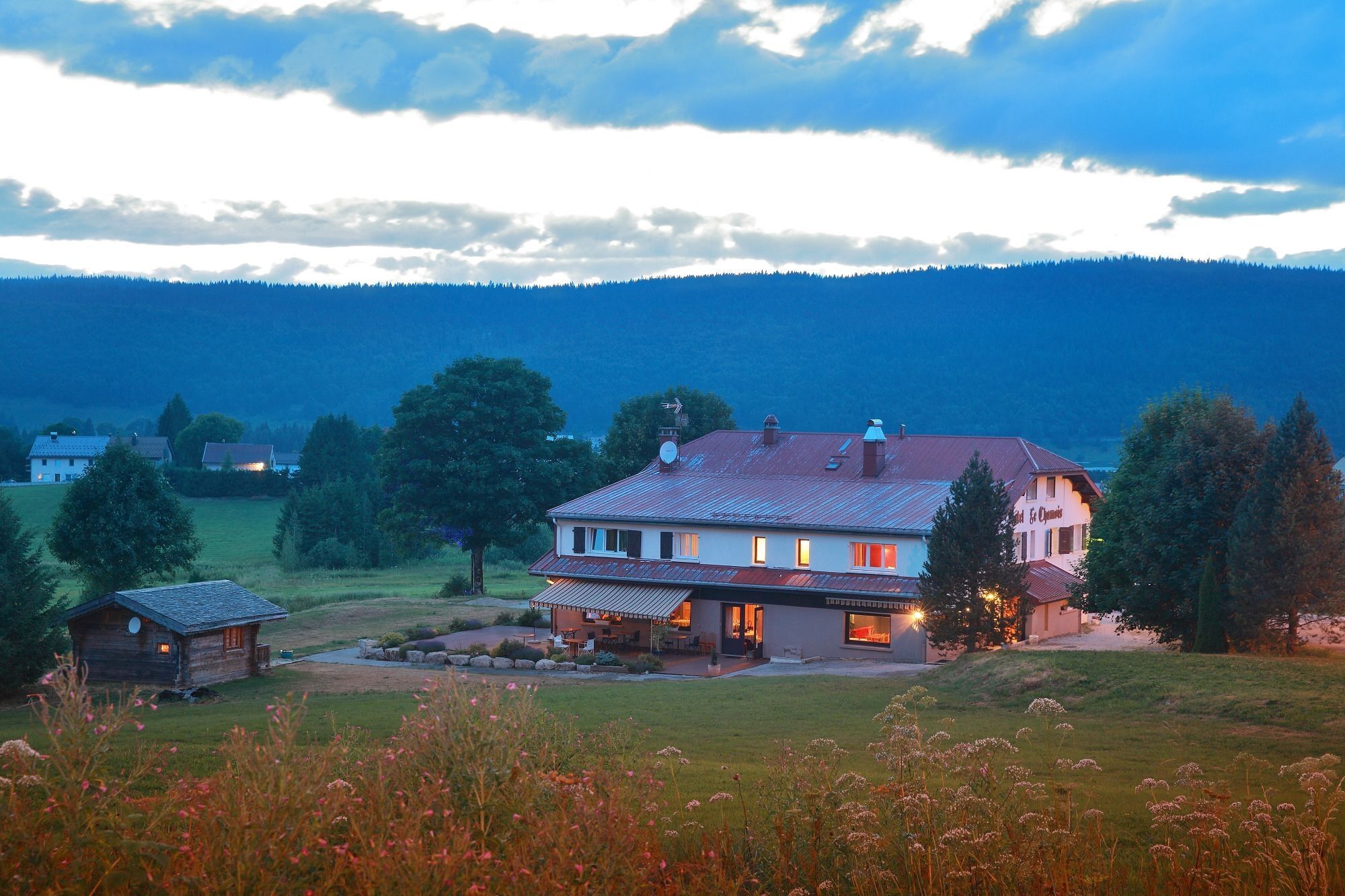 Hotel Le Manoir Des Montagnes Les Rousses Luaran gambar